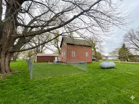 107 S Buckingham St, Hardwick, MN 56134