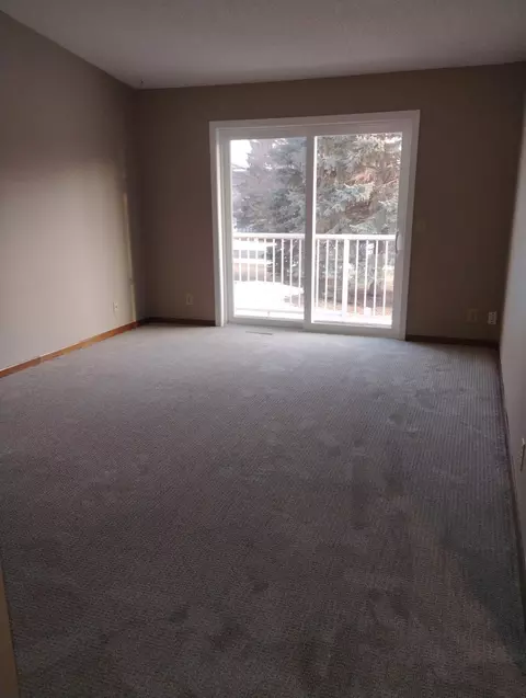 1027 Pond View Ct, Vadnais Heights, MN 55127