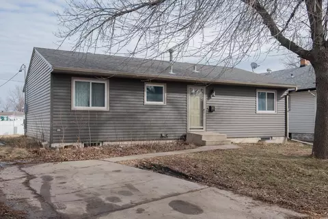 45 Center St, West Fargo, ND 58078