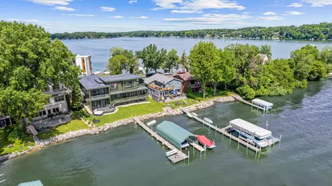 4919 Three Points Blvd, Mound, MN 55364