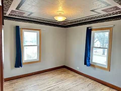 Bedroom - 623 E 6th St, Albert Lea, MN 56007 photo 3 of 8