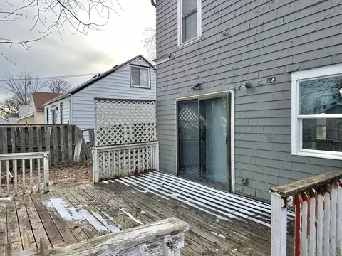 Exterior - 623 E 6th St, Albert Lea, MN 56007 photo 4 of 6