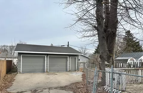 Exterior - 623 E 6th St, Albert Lea, MN 56007 photo 3 of 6