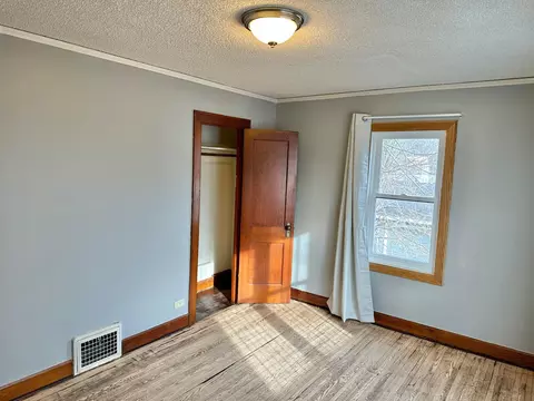 Bedroom - 623 E 6th St, Albert Lea, MN 56007 photo 7 of 8