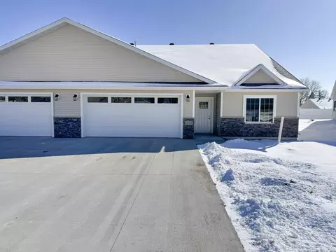 1428 Campus Dr, Fergus Falls, MN 56537