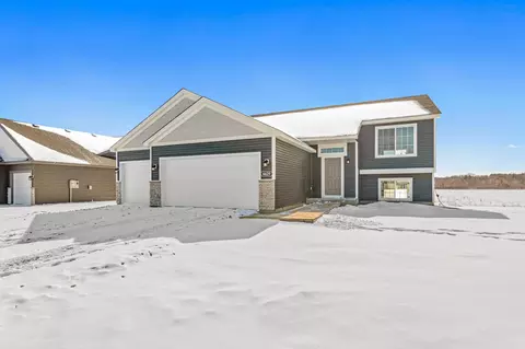 6629 Granby St, North Branch, MN 55056