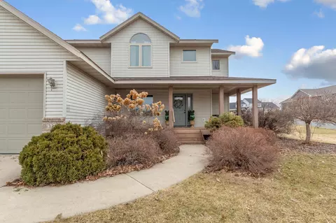 320 6th St SE, Medford, MN 55049