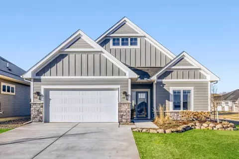 6717 Bellflower Dr, Excelsior, MN 55331