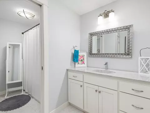 Bath - 1961 6th Ave N, Saint Cloud, MN 56303 photo 6 of 7
