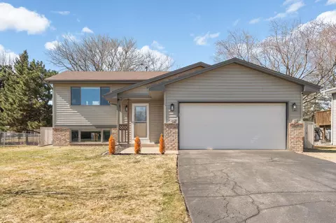 14439 Excelsior Ln, Apple Valley, MN 55124