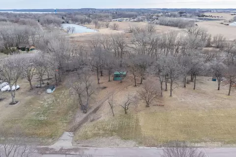 707 Tetonka View Dr, Waterville, MN 56096