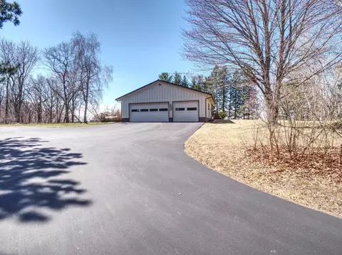 8439 W Folsom St, Eau Claire, WI 54703