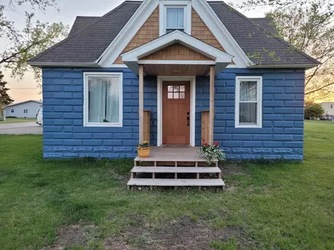 97 Elm Ave S, Ottertail, MN 56571