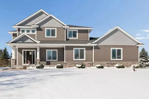 31346 Naples St NE, Cambridge, MN 55008