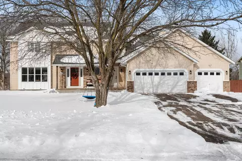 1636 Thornhill Ln, Woodbury, MN 55125