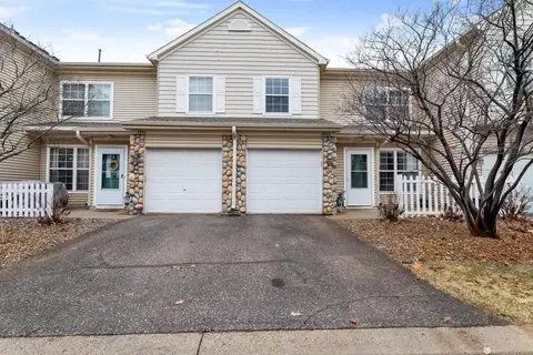 1923 Bluestem Ln #22, Shoreview, MN 55126