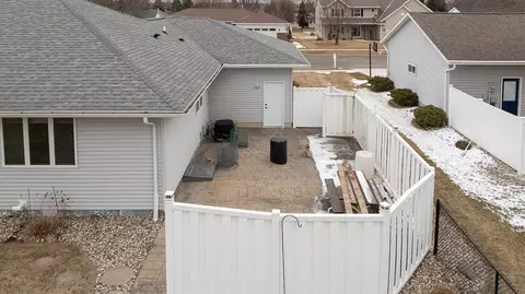 Exterior - 610 Deschepper St, Marshall, MN 56258 photo 4 of 10