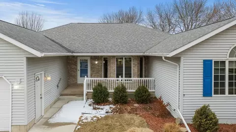 Exterior - 610 Deschepper St, Marshall, MN 56258 photo 2 of 10