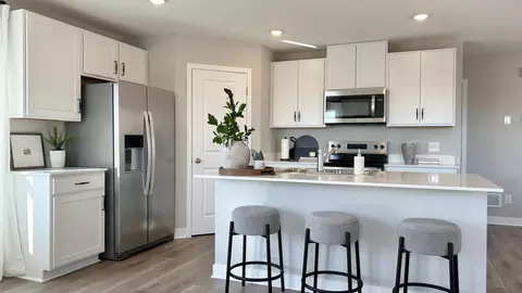 1943 Aztec Ave, Shakopee, MN 55379