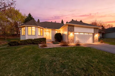 6724 Timber Crest Dr, Maple Grove, MN 55311