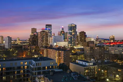 410 Groveland Ave #1202, Minneapolis, MN 55403