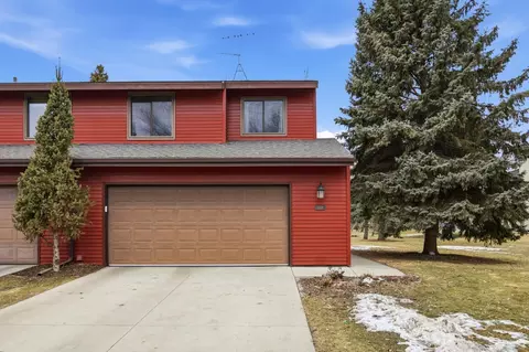 2301 N Flickertail Dr S, Fargo, ND 58103