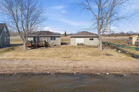 51334 Rush Lake Trl, Rush City, MN 55069