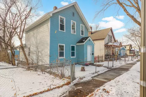 46 Winnipeg Ave, Saint Paul, MN 55117