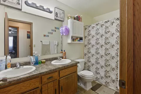 Bath - 1330 5th Ave S, Saint Cloud, MN 56301 photo 1 of 2