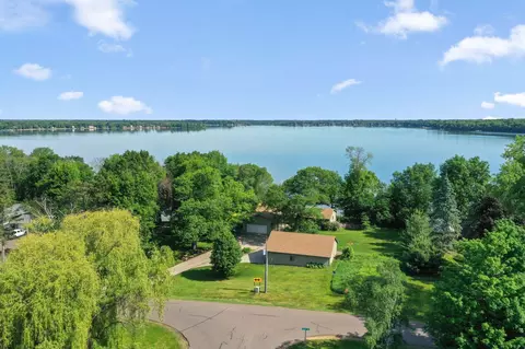 10400 Kismet Isle, Chisago City, MN 55013