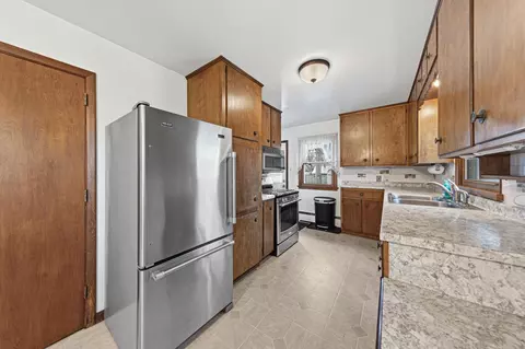 Kitchen - 107 21st Ave NW, Faribault, MN 55021 photo 2 of 5