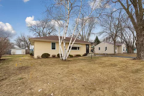 Exterior - 107 21st Ave NW, Faribault, MN 55021 photo 2 of 6