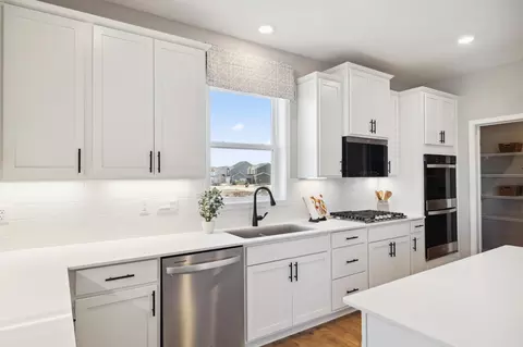 4991 Blake Way, Woodbury, MN 55129