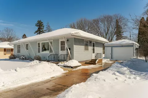 2304 15th Ave NW, Rochester, MN 55901