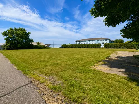 205 28th Ave SW, Willmar, MN 56201 photo 16