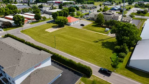 205 28th Ave SW, Willmar, MN 56201 photo 12