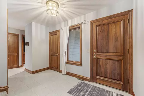 Entry Way - 24 Greenhaven Bay, Faribault, MN 55021 photo 1 of 8