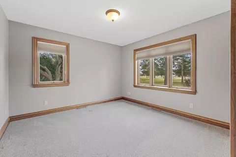 Bedroom - 24 Greenhaven Bay, Faribault, MN 55021 photo 3 of 5