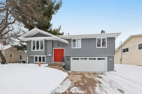 6515 Olympia St, Golden Valley, MN 55427