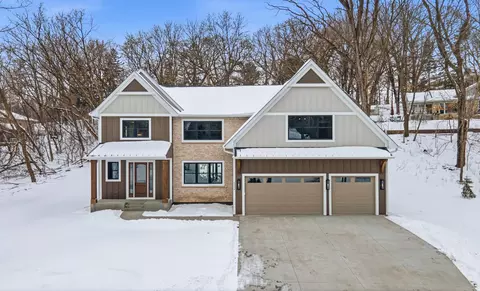 5034 Sparrow Rd, Minnetonka, MN 55345