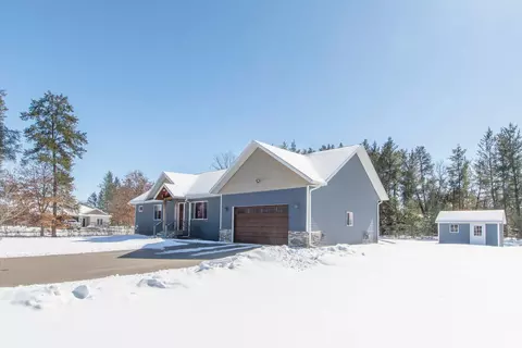 11889 Joneswood Dr, Baxter, MN 56425