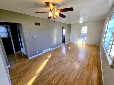 Living - 116 6th St E, Jasper, MN 56144 photo 2 of 4