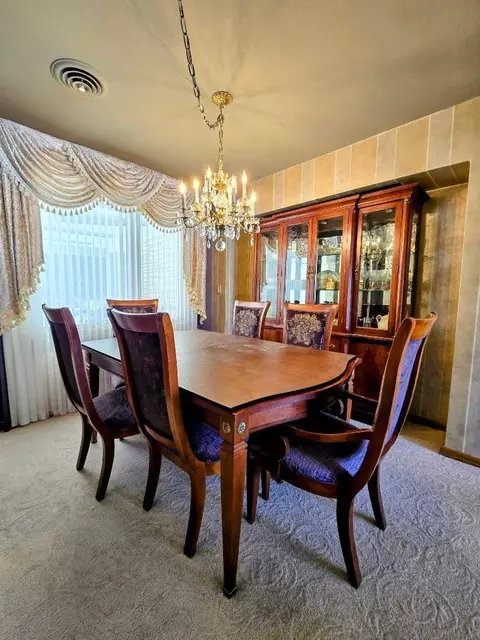 Dining - 910 3rd Ave SW, Pipestone, MN 56164 photo 2 of 3