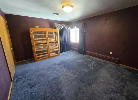 Bedroom - 910 3rd Ave SW, Pipestone, MN 56164 photo 5 of 9