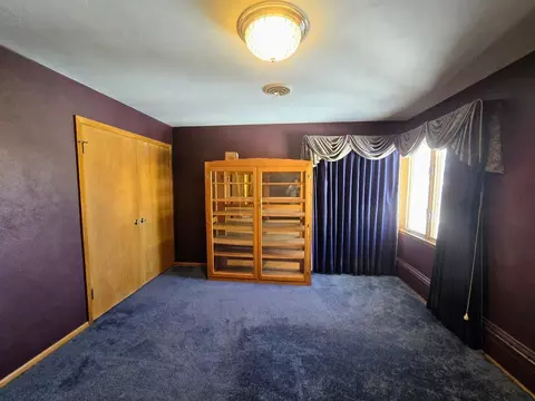 Bedroom - 910 3rd Ave SW, Pipestone, MN 56164 photo 3 of 9