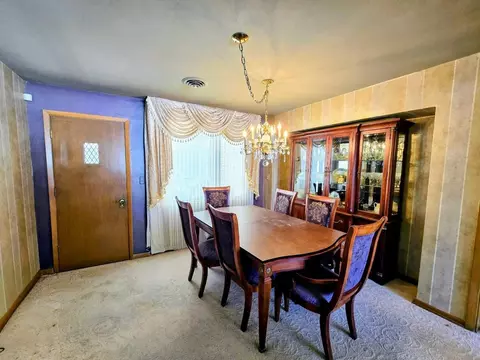 Dining - 910 3rd Ave SW, Pipestone, MN 56164 photo 1 of 3