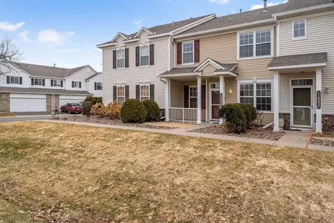 11003 Oak Grove Cir #B, Woodbury, MN 55129