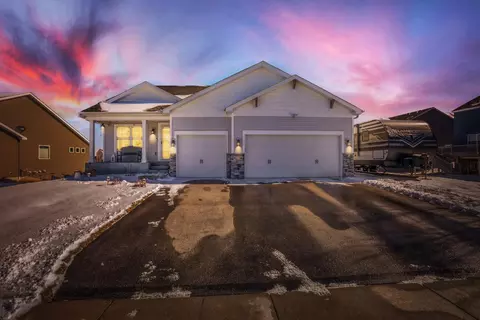19007 Hoover St NW, Elk River, MN 55330