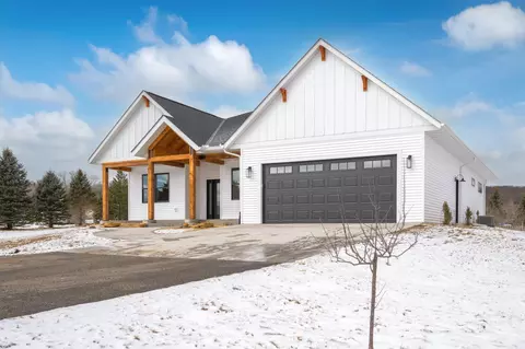 2171 86th Ave, Osceola, WI 54020