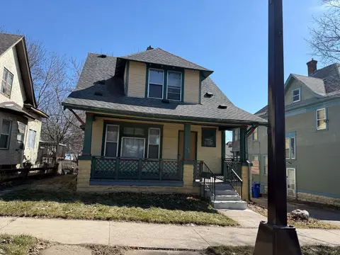 1038 Edgerton St, Saint Paul, MN 55101